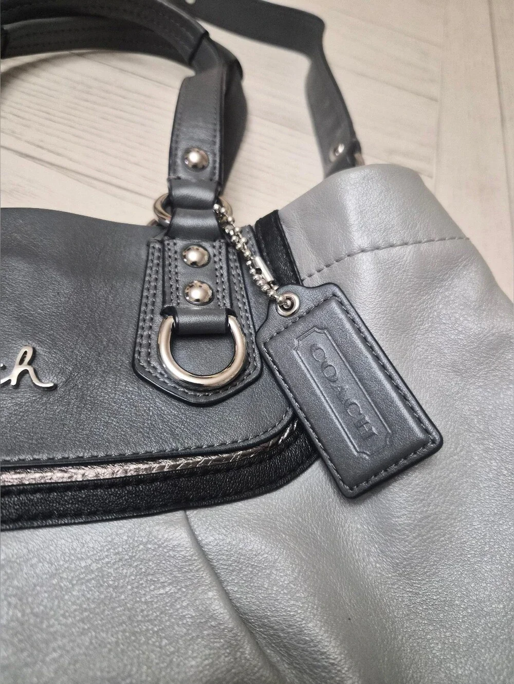 Coach Gray Leather Ashley Spectator Shoulder 2-Way Satchel/ Handbag Exc